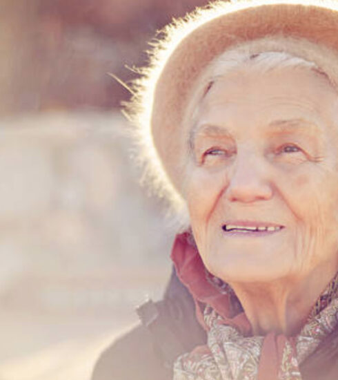 elderly lady dementia